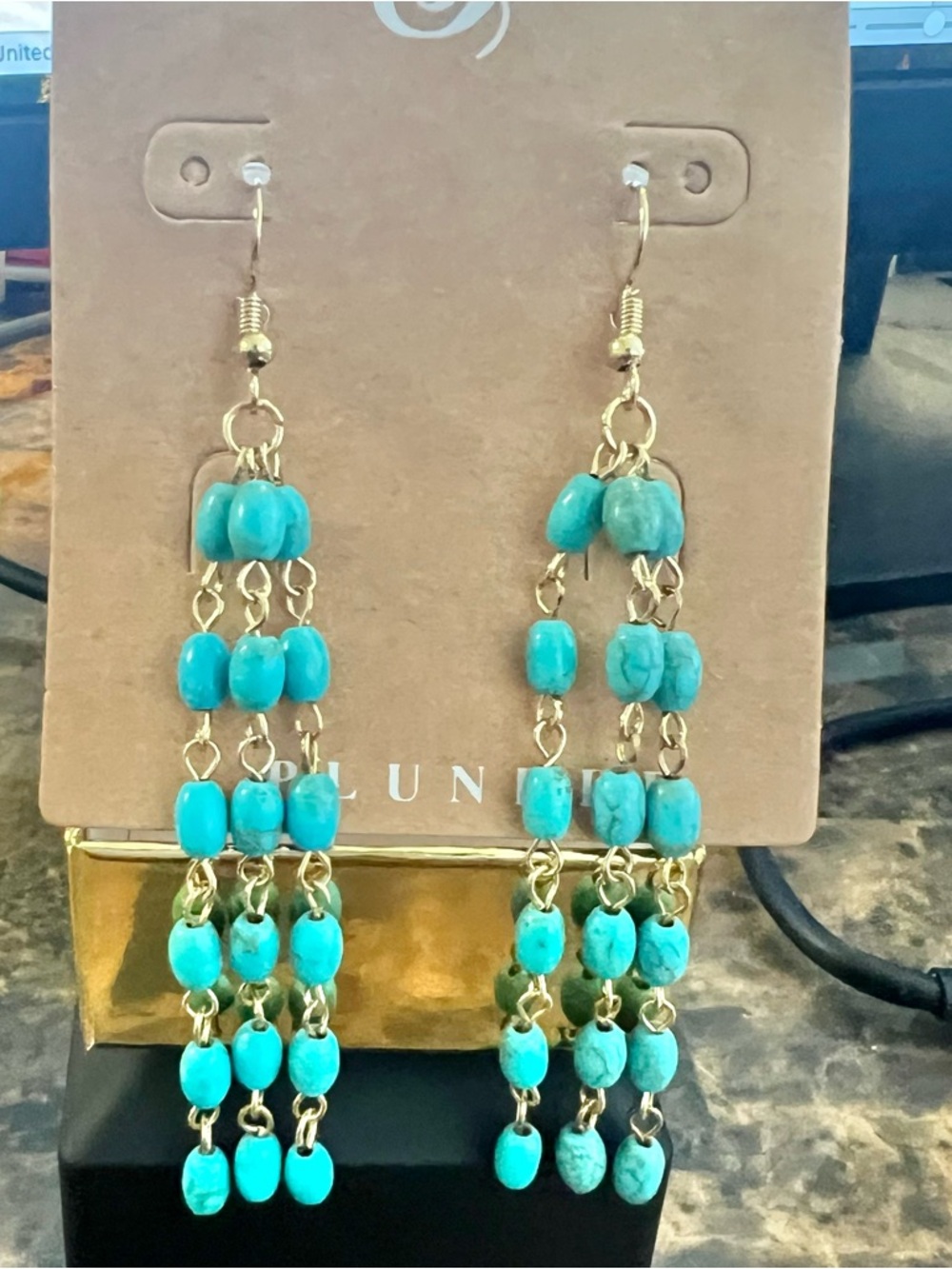 NWT ♥️ Turquoise Beaded Cascade Dangle Earrings - Gold-toned